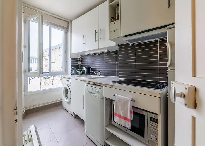 Pied-a-terre Near Bastille & Voltaire 11th *