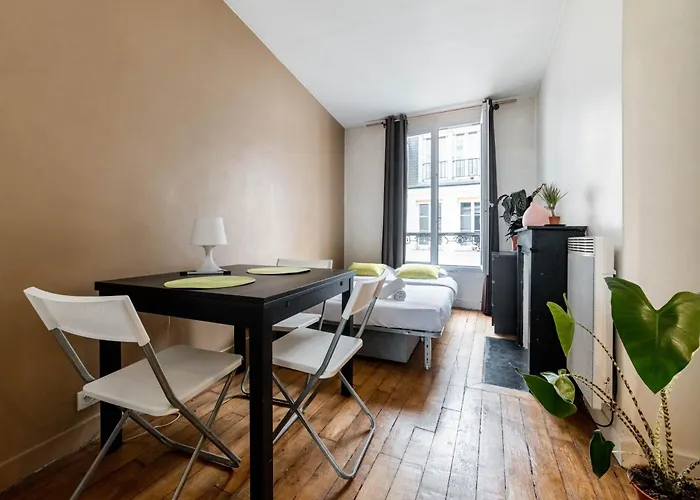 Pied-a-terre Near Bastille & Voltaire 11th * 巴黎